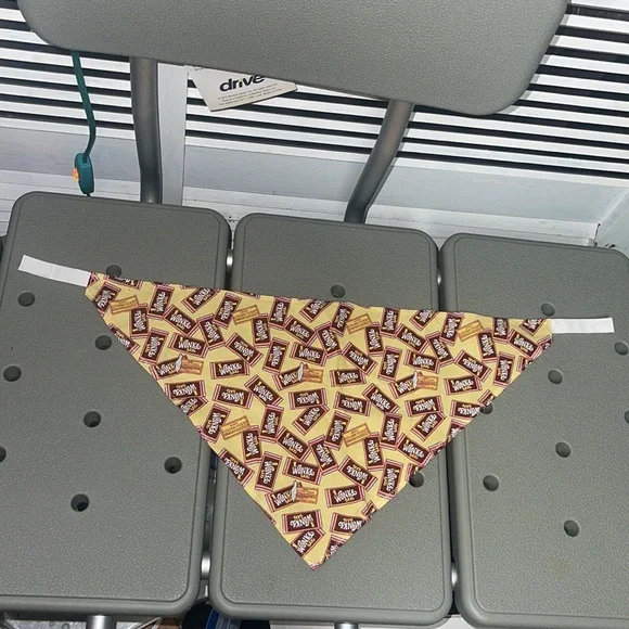 Scarves for Buddies Dog Scarves - Picture 3 of 5